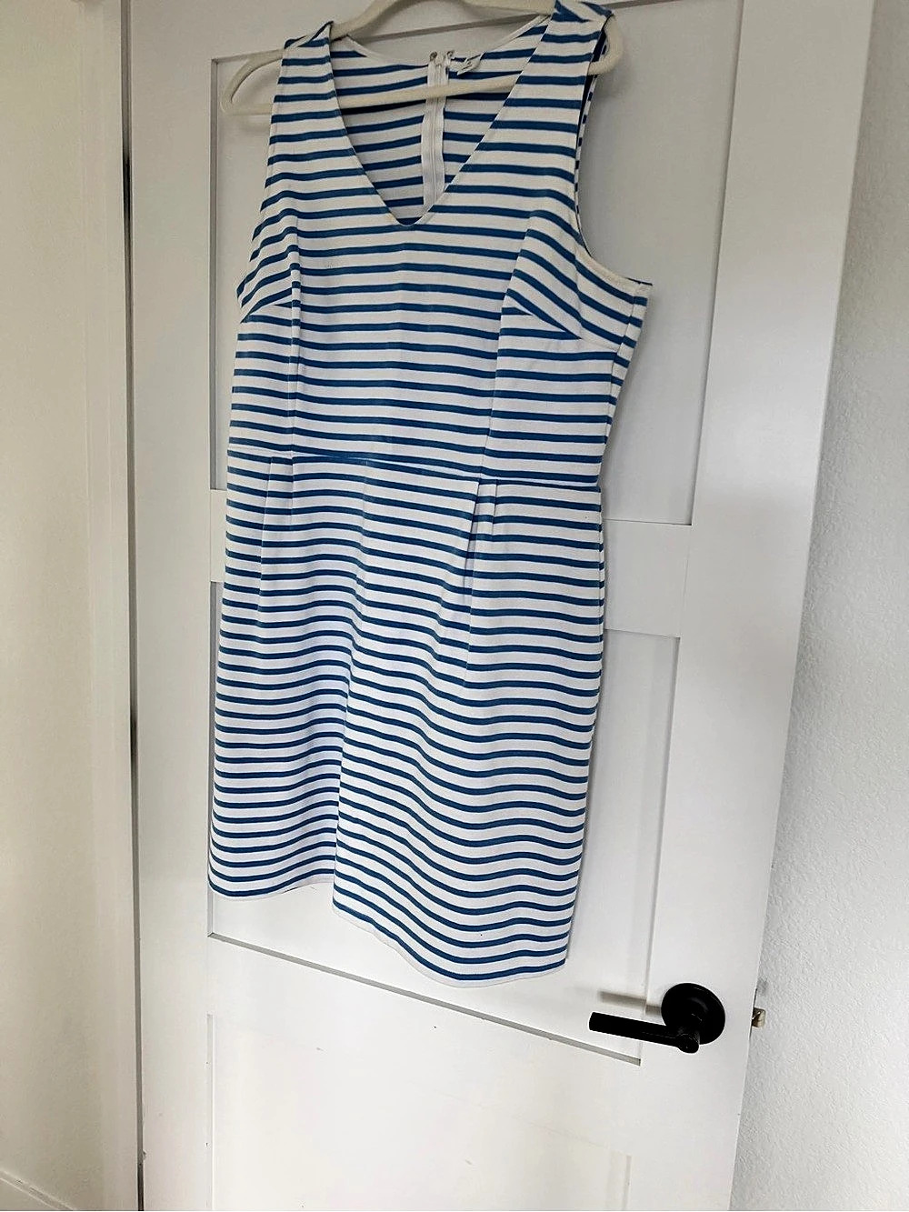 Old Navy Striped Mini Dress in Blue & White Size XL